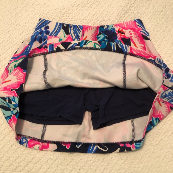 Lilly Pulitzer Madison Floral Navy Skort - Picture 2 of 4